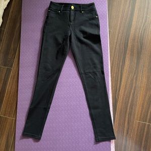 Very nice pants never worn